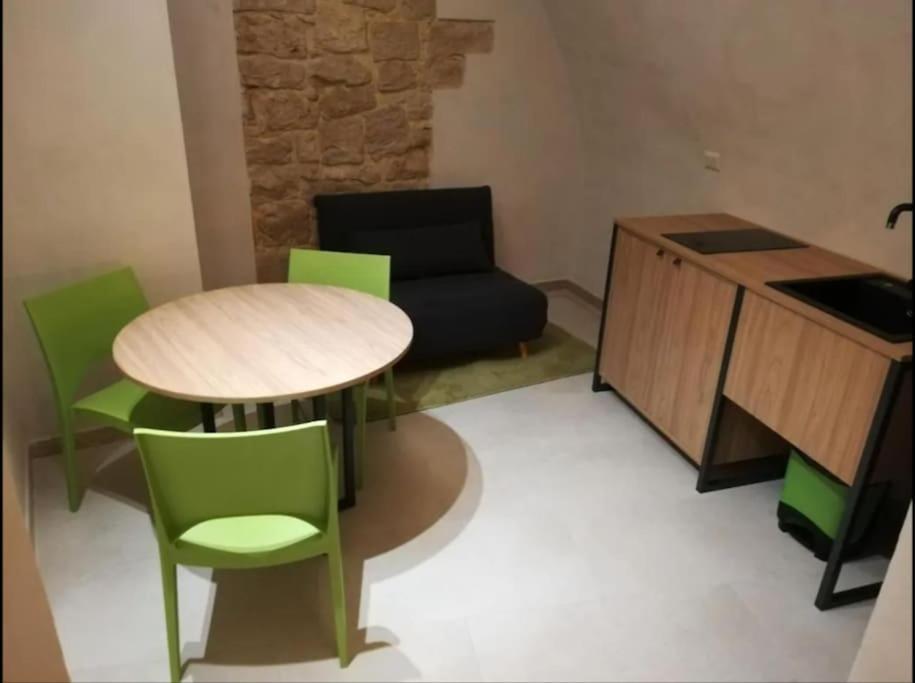 Locus Pendinelli Trani Bed & Breakfast Exterior photo